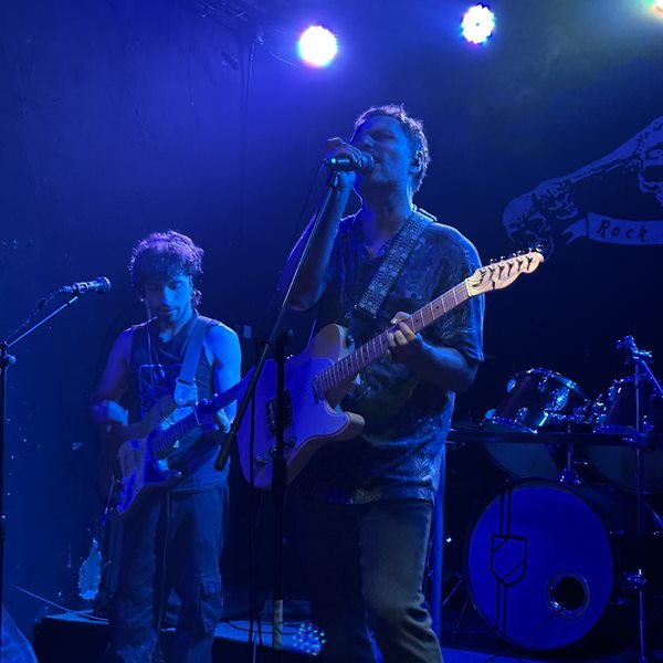 Green Therapy tocando en WareHouse, diciembre de 2025